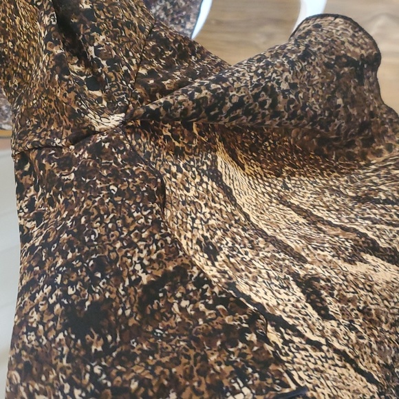 Fashion Bug flowing reptile print top - Picture 4 of 9